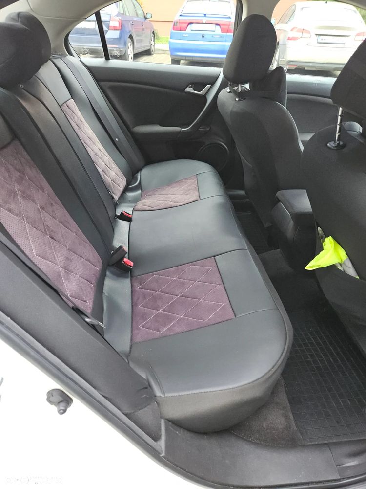 Honda Accord 2.0 Comfort - 23