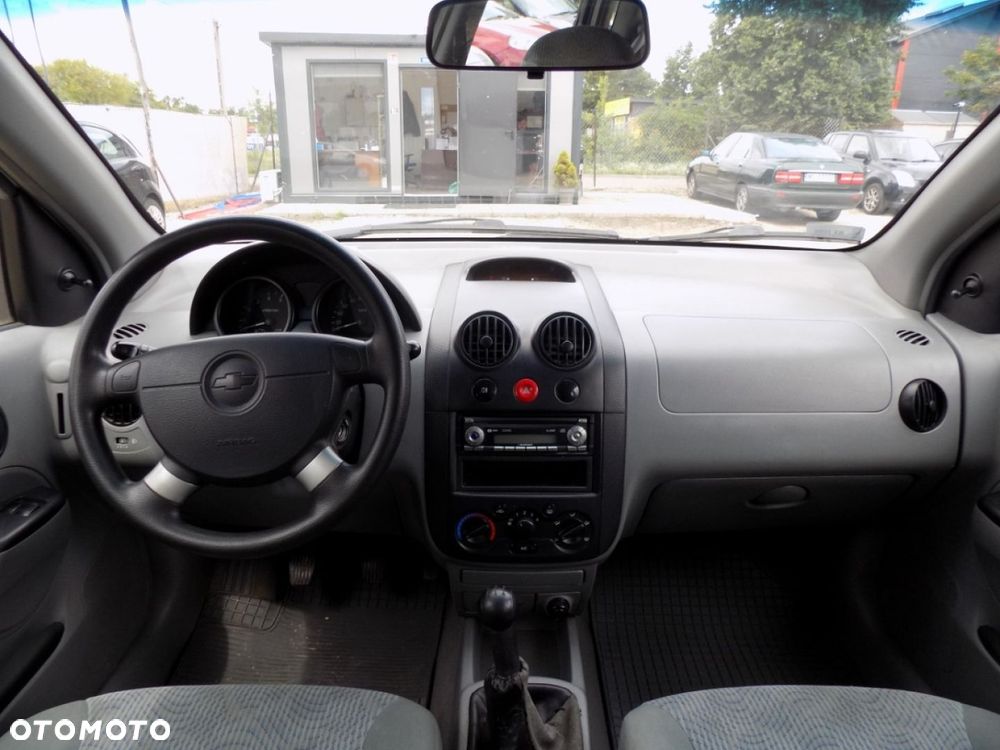 Chevrolet Aveo - 5