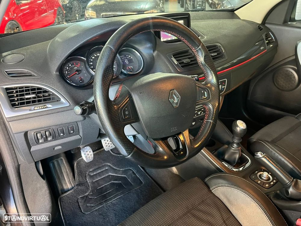 Renault Mégane Sport Tourer 1.5 dCi GT Line SS - 14