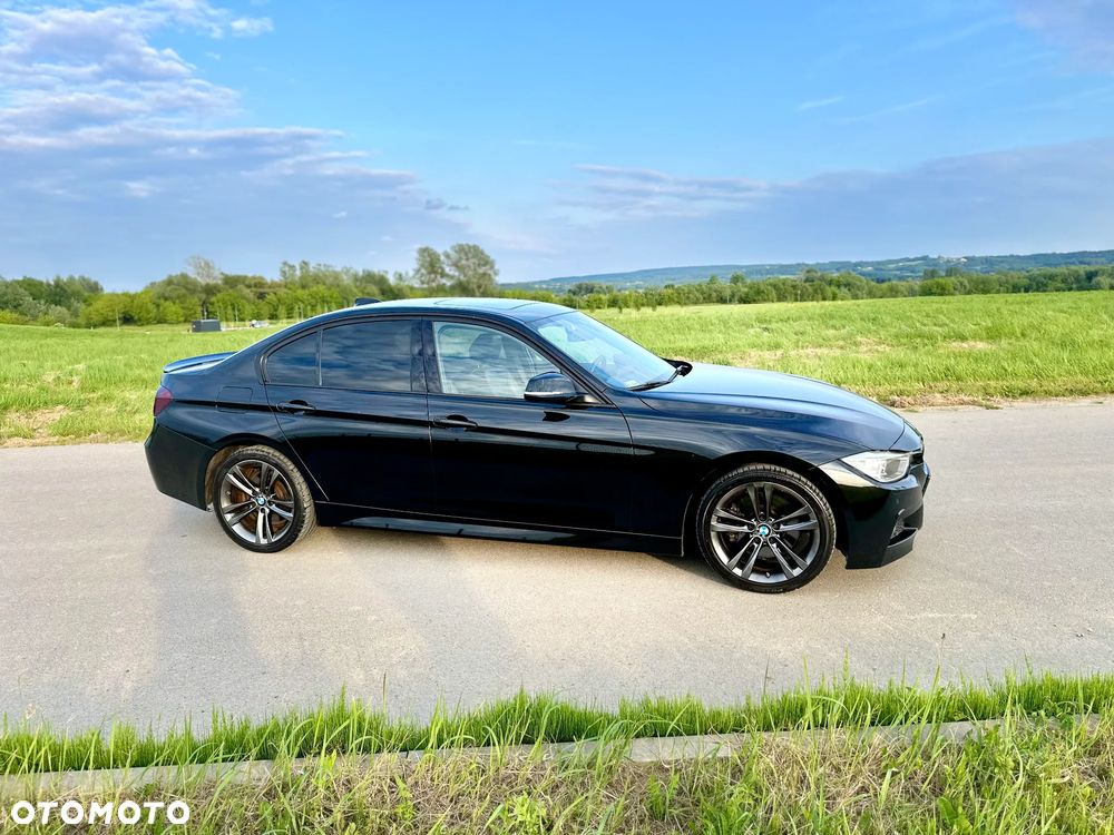 BMW Seria 3 330d M Sport - 6