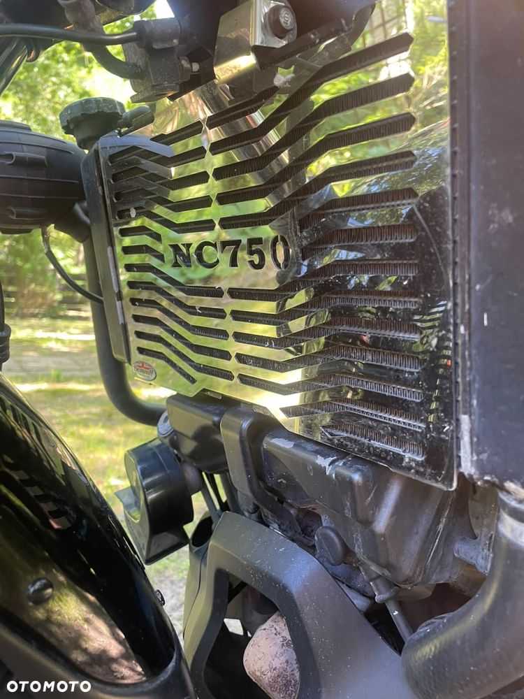Honda NC - 16