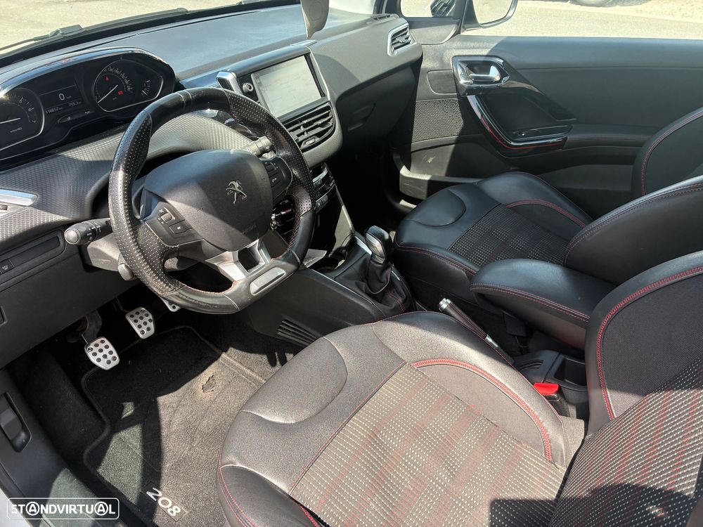 Peugeot 208 1.2 PureTech GT Line - 23