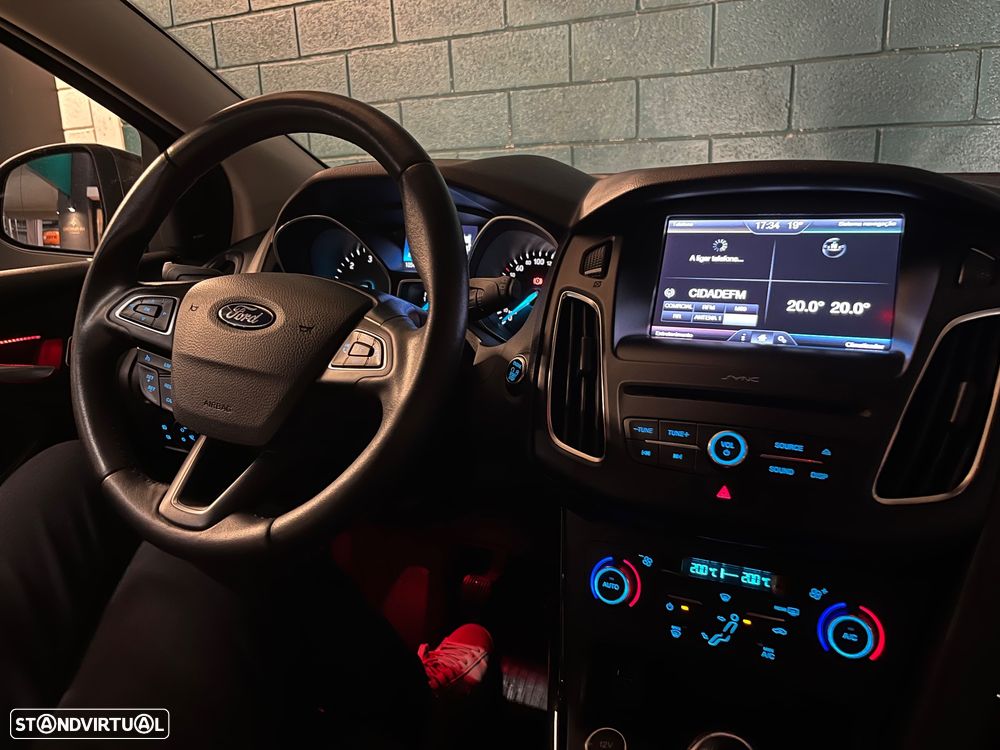 Ford Focus 1.5 TDCi Titanium - 10