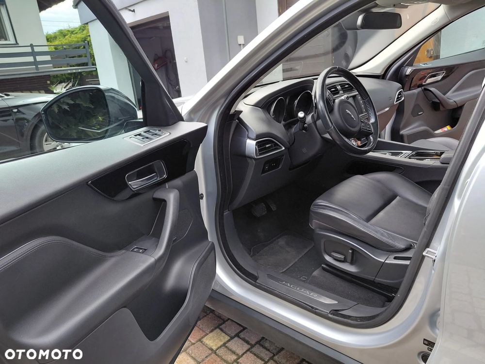 Jaguar F-Pace 20d AWD Prestige - 16