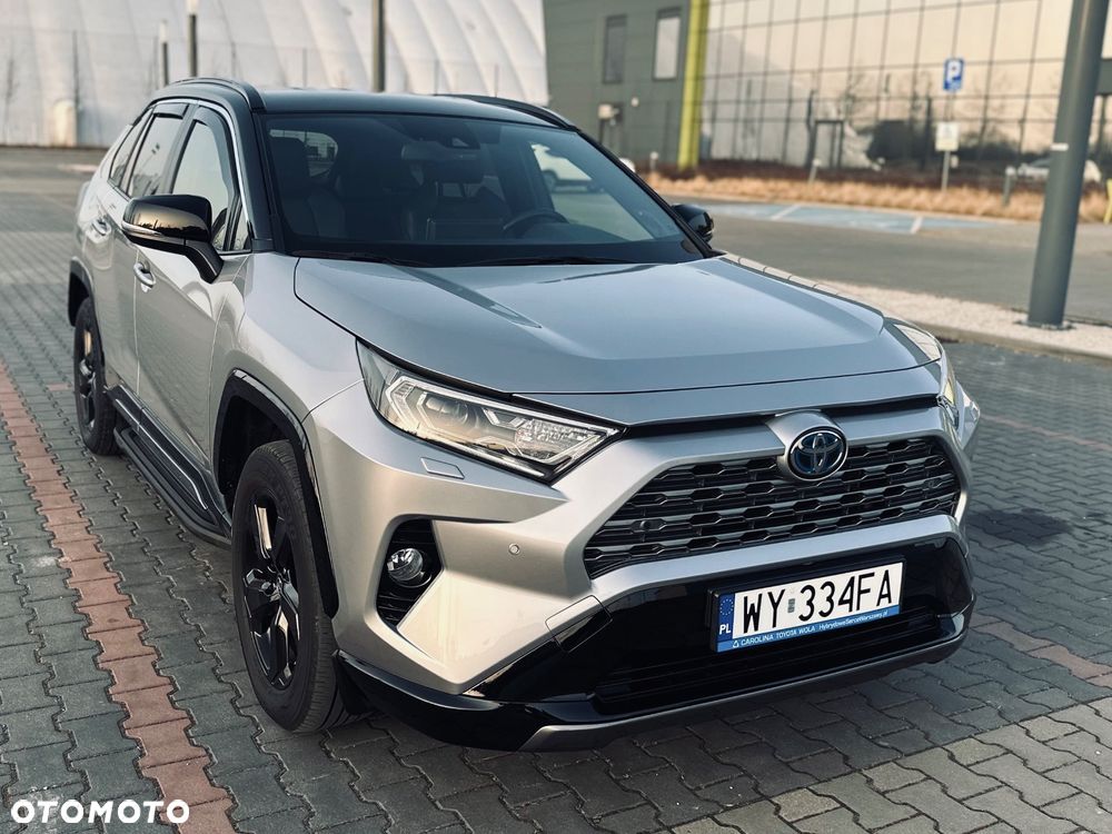Toyota RAV4 2.5 Hybrid Black Edition by JBL 4x4 - 16