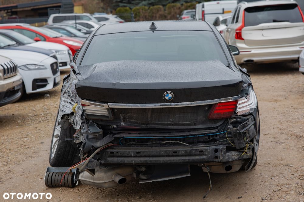 BMW Seria 7 740d xDrive - 6