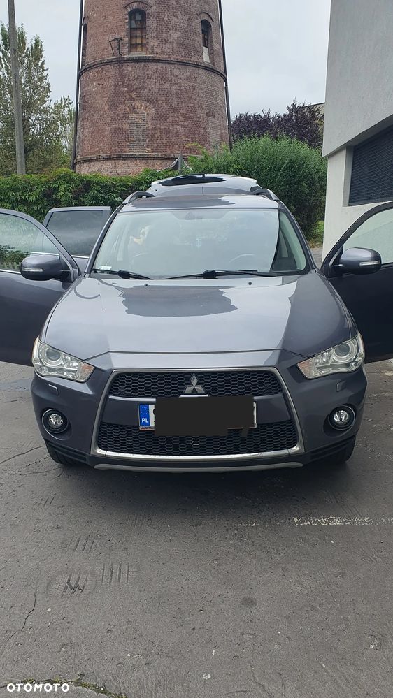 Mitsubishi Outlander 2.0 Intense + 2WD EU5 - 2