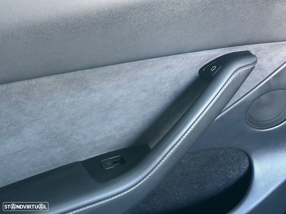 Tesla Model Y Performance Tração Integral - 10