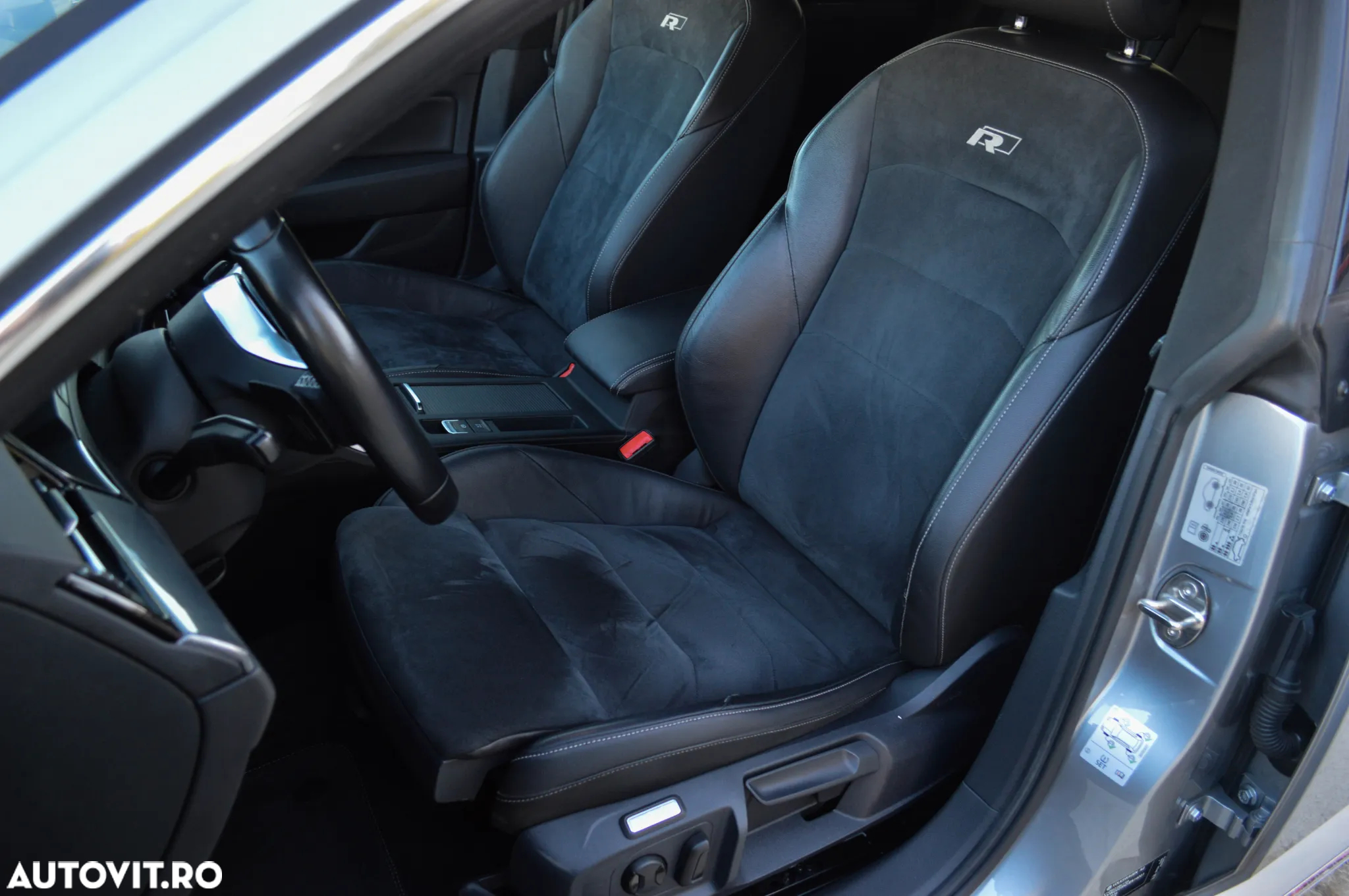 Volkswagen ARTEON 2.0 TDI DSG R-Line - 29