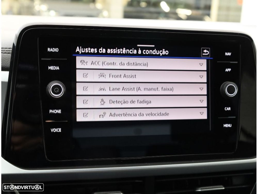 VW T-Roc 1.0 TSI Urban - 29