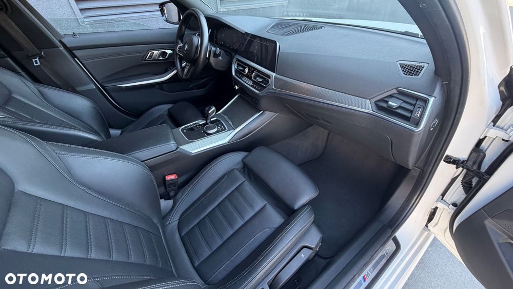BMW Seria 3 320d M Sport sport - 14
