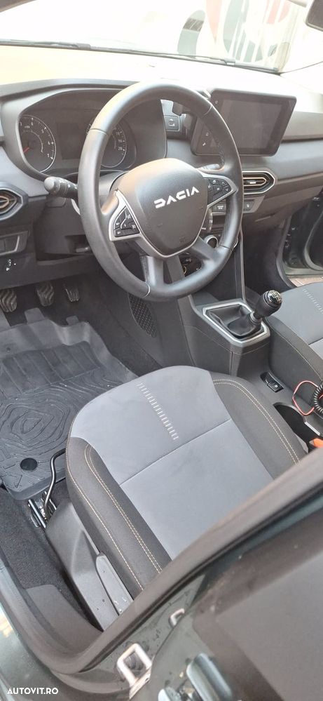 Dacia Sandero Stepway TCe 90 MT6 Comfort - 3