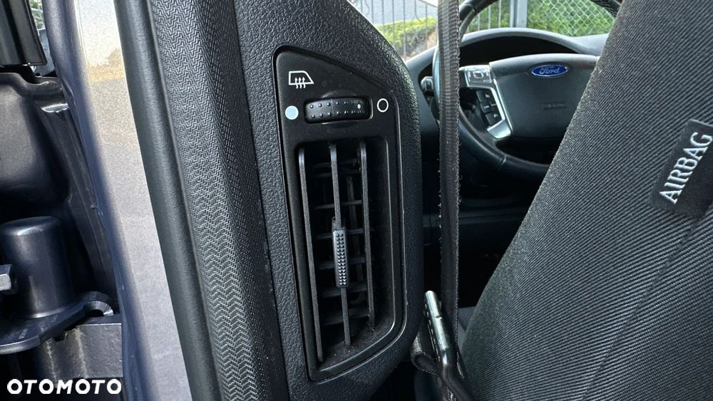 Ford S-Max - 24