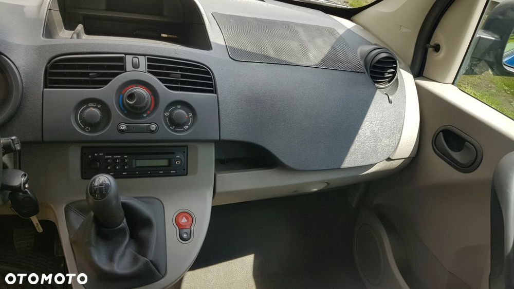 Renault Kangoo 1.6 8V Helios - 13