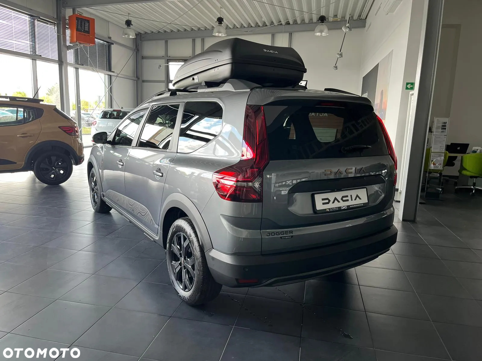 Dacia Jogger 1.6 Full Hybrid 140 Extreme MMT - 3