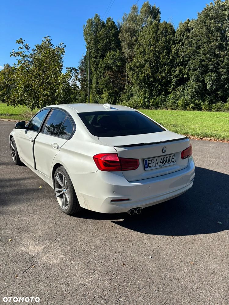 BMW Seria 3 320d - 5