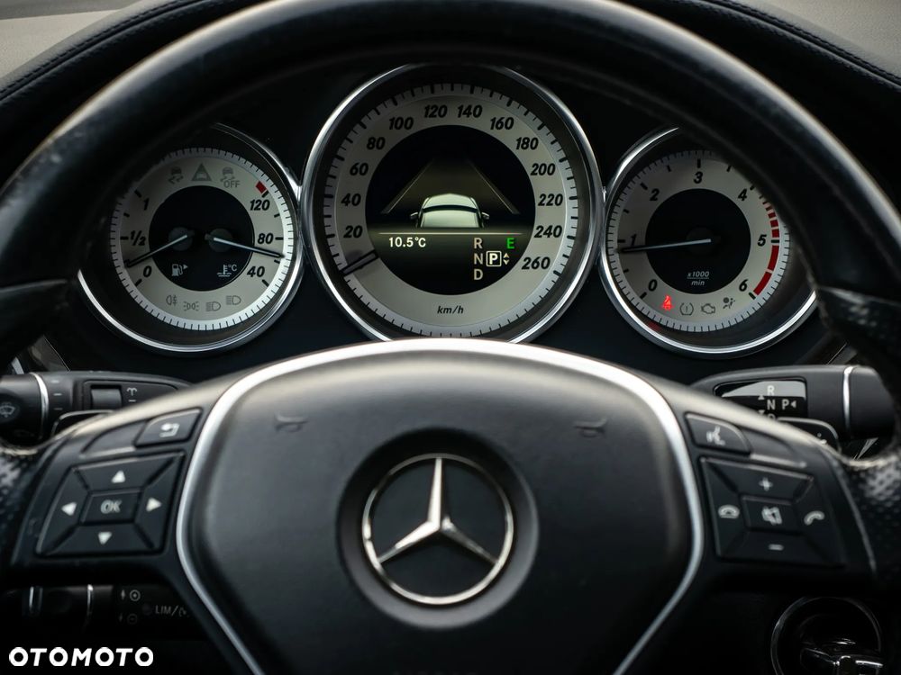 Mercedes-Benz CLS 250 CDI BlueEff - 24