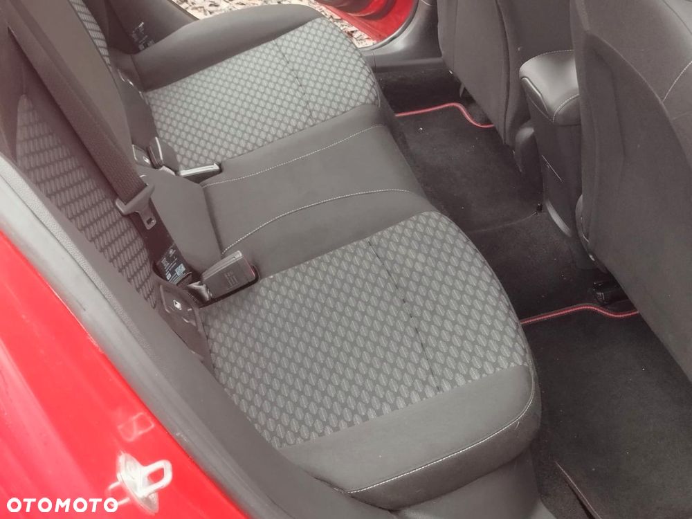 Opel Astra 1.4 T Enjoy - 11