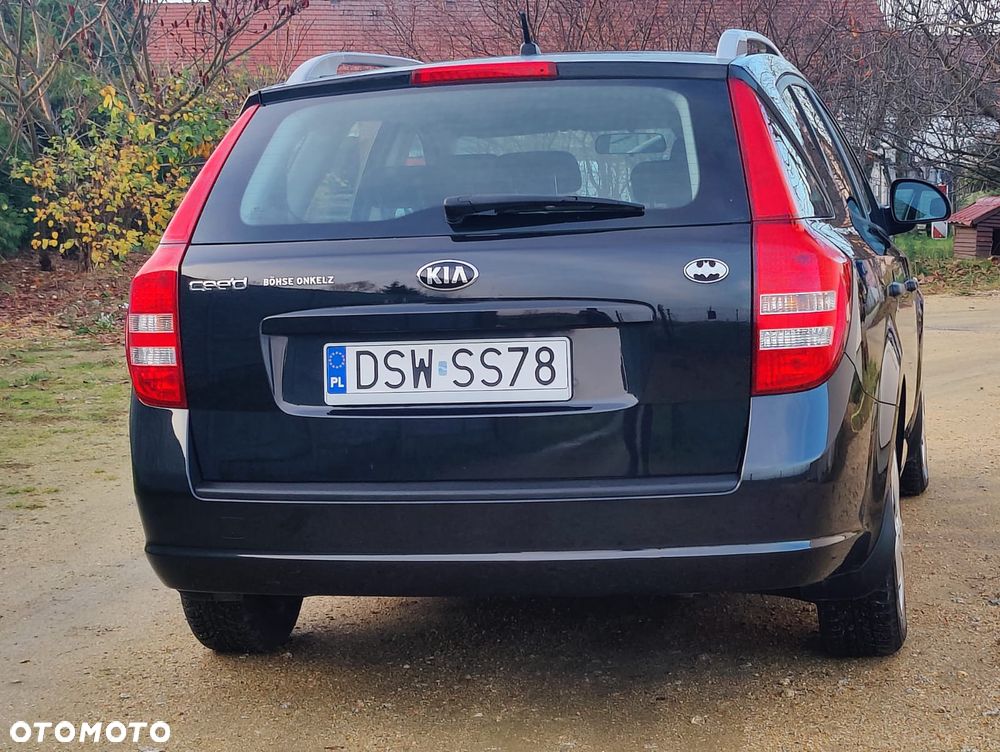 Kia Ceed 1.4 CVVT Attract - 17