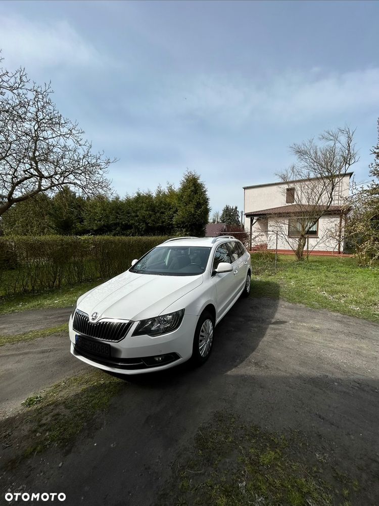 Skoda Superb 2.0 TDI 4x4 Ambition DSG - 1