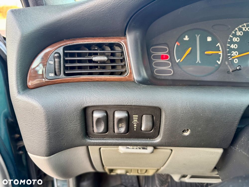 Mitsubishi Sigma - 25