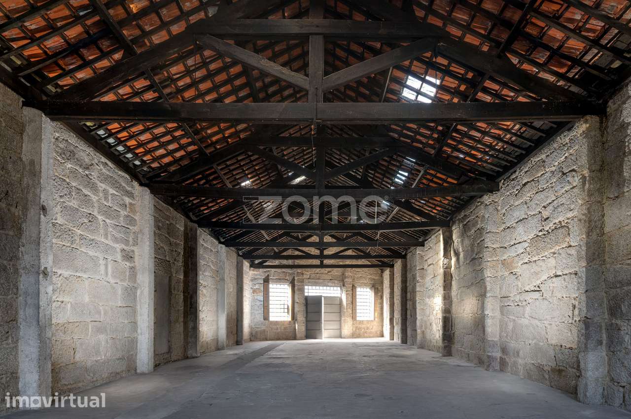 ARMAZÉM (12) DE ARQ. RÚSTICA COM LOGRADOURO EM CAMPANHÃ, PORTO - Grande imagem: 5/25