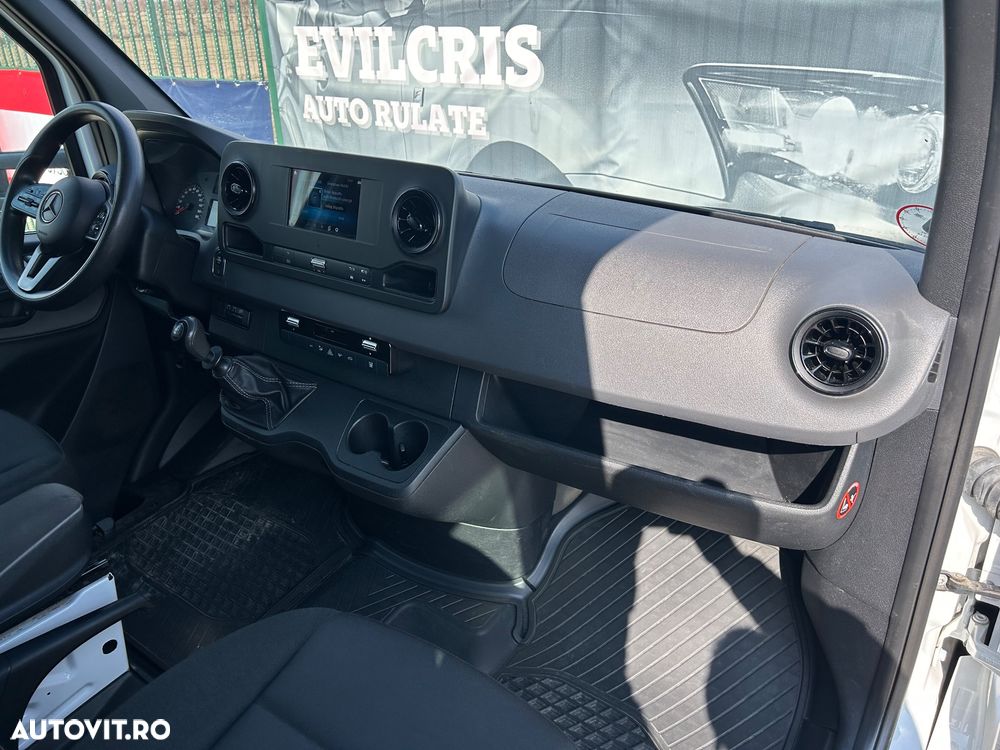 Mercedes-Benz Sprinter DOKA 6 LOCURI AXA DUBLA SPATE - 24