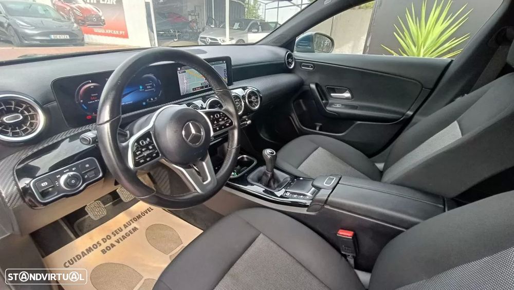 Mercedes-Benz CLA 180 d Shooting Brake - 21