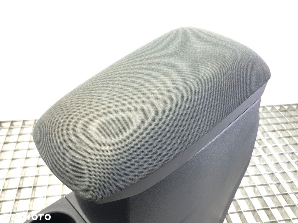 TUNEL ŚRODKOWY Z PODŁOKIETNIKIEM - 88.00 PLN - TOYOTA AURIS Kombi (_E18_) 2013 - 2018 1.6 D4-D - 2