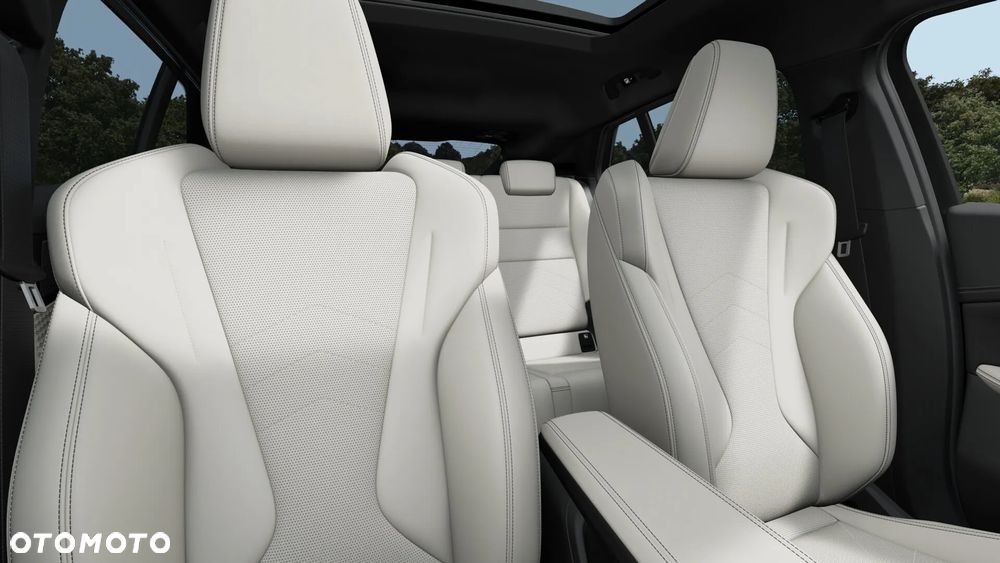 BMW iX2 eDrive20 66.5kWh M Sport - 4