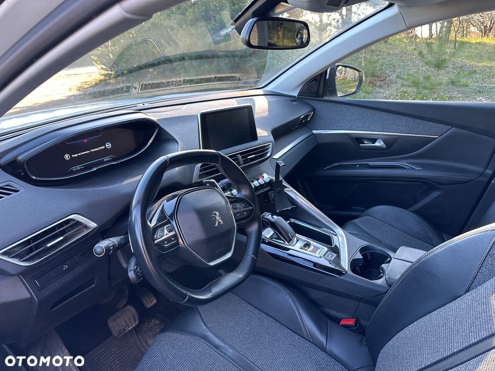 Peugeot 3008 1.2 PureTech Active S&S EAT6 - 7