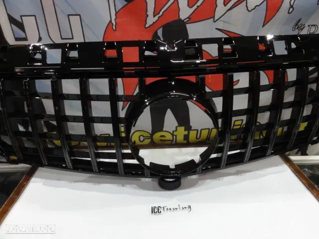 Grelha frontal com suporte de símbolo para Mercedes Classe A W176 2012-2015 GT-R / Panamericana LOOK preto brilhante em plástico ABs - 5