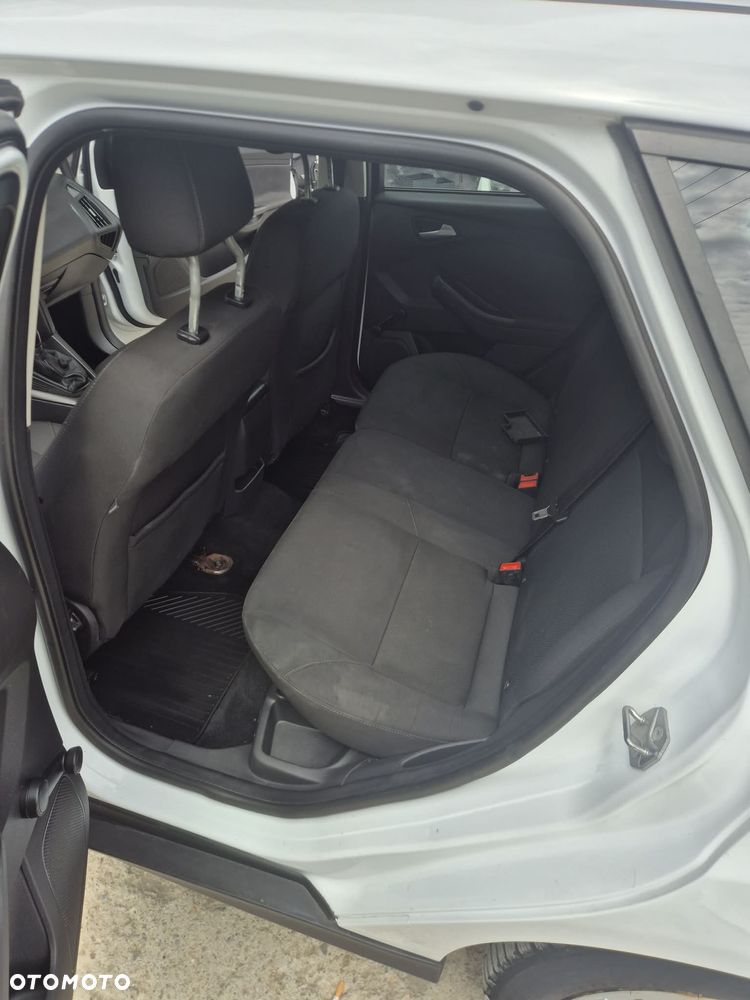 Ford Focus 1.6 SYNC Edition - 5