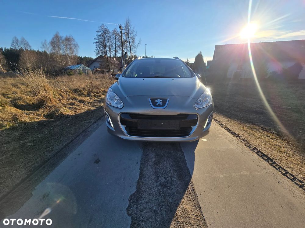 Peugeot 308 1.6 HDi Premium Plus - 23