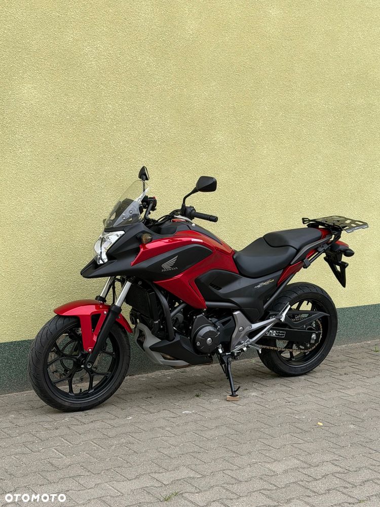 Honda NC - 27