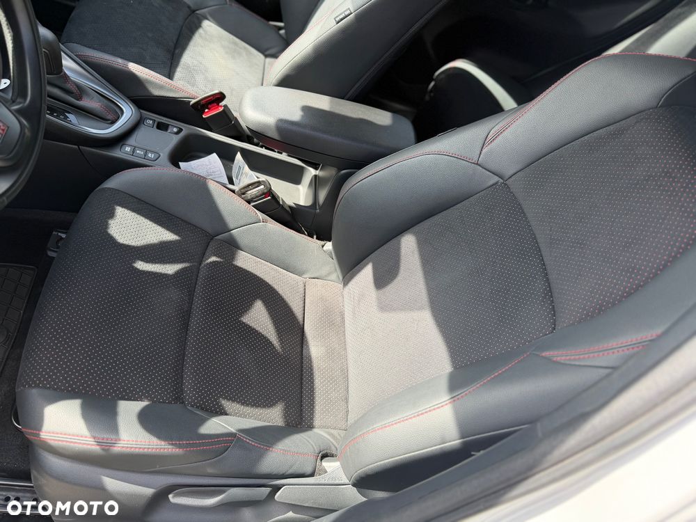 Toyota Yaris 1.5 VVT-i GR SPORT - 12