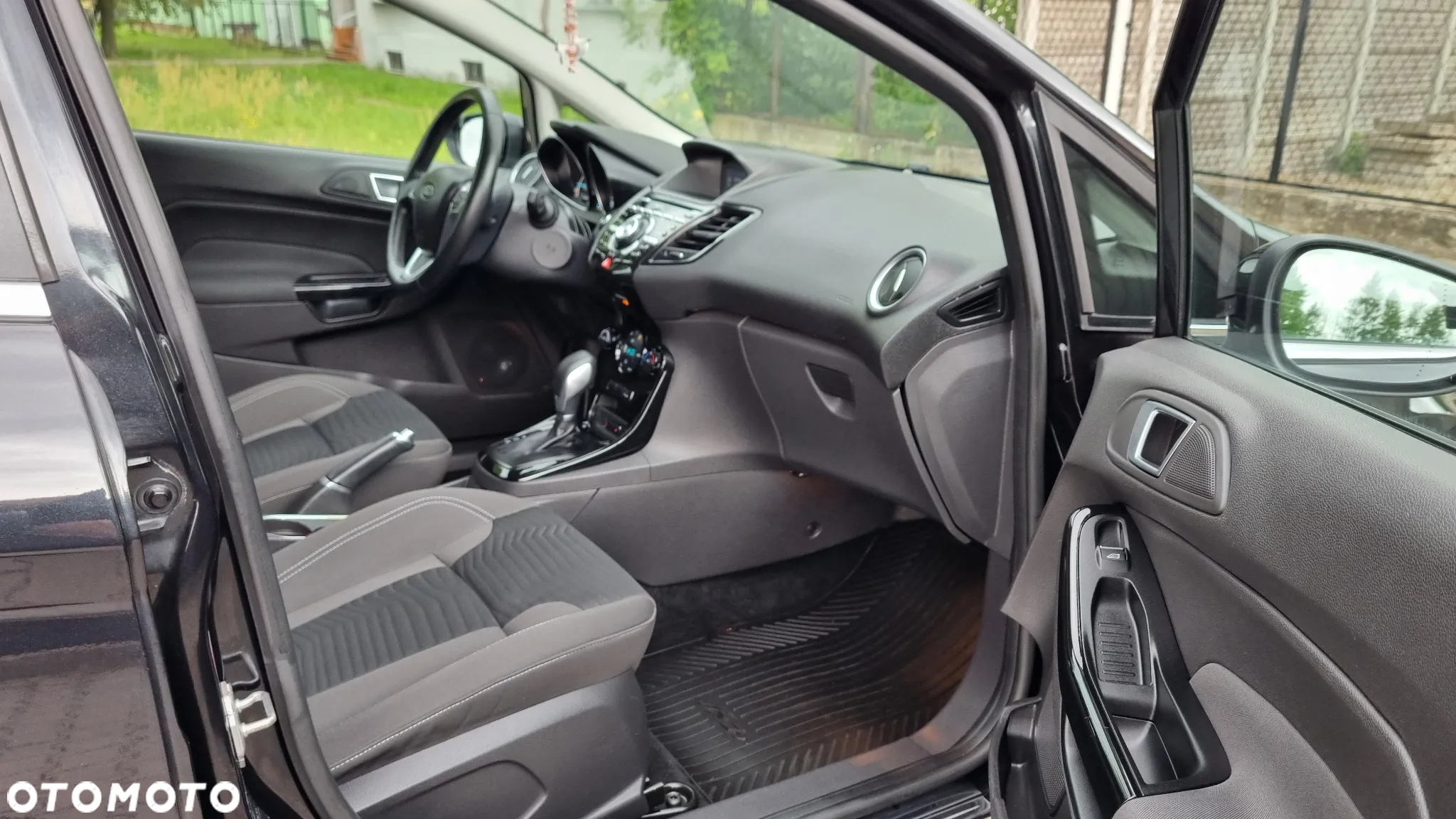 Ford Fiesta - 15