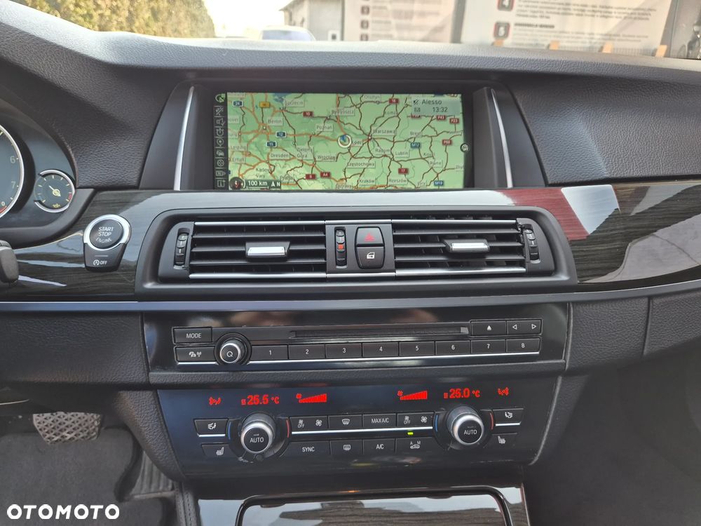 BMW Seria 5 520i Luxury Line - 37