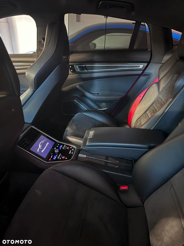 Porsche Panamera - 7