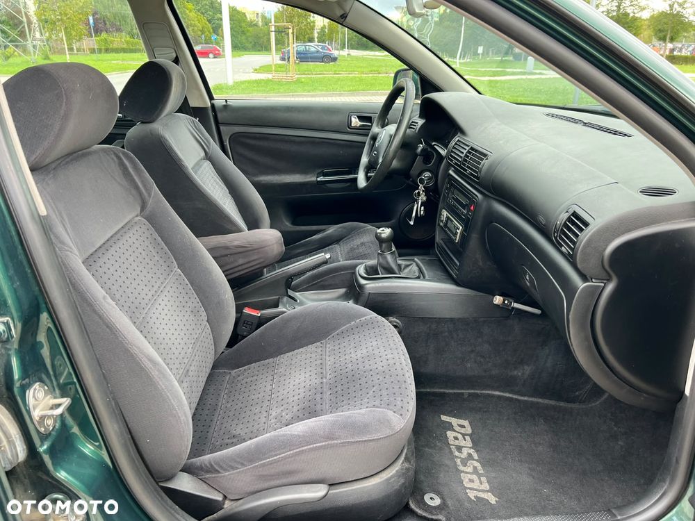 Volkswagen Passat - 19