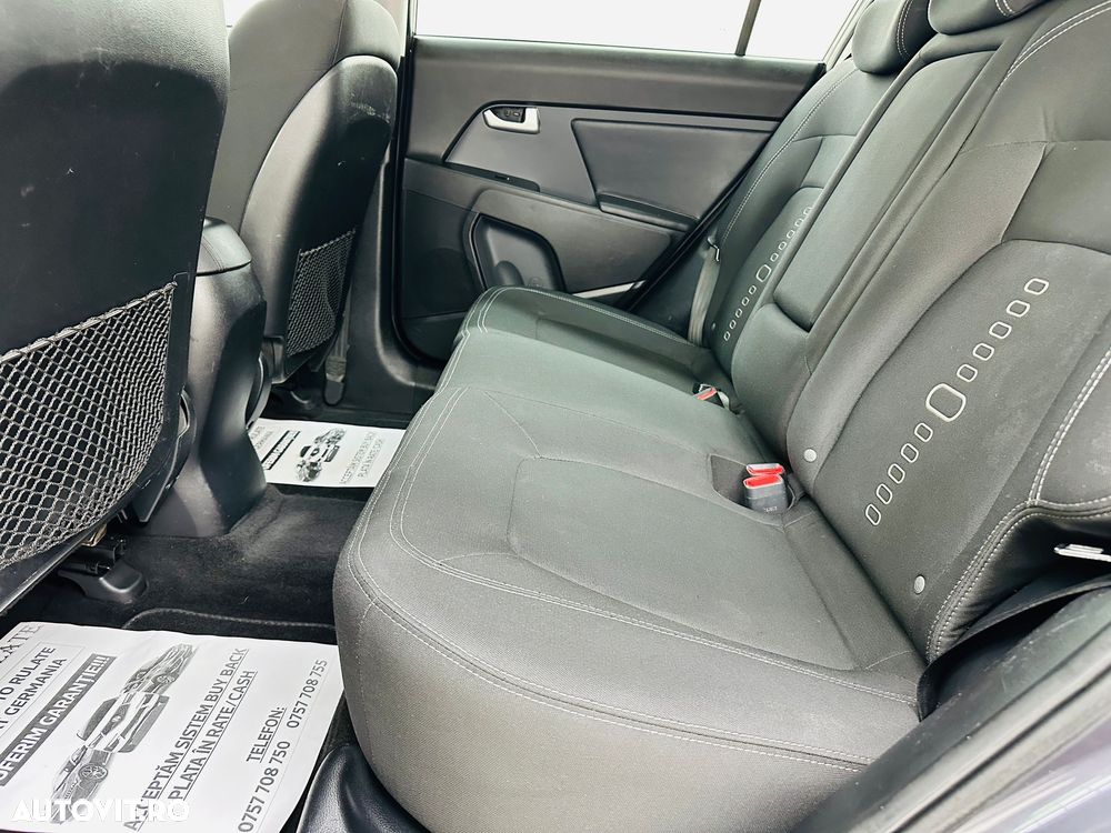 Kia Sportage 2.0 CRDI 4WD Dream-Team Edition - 10