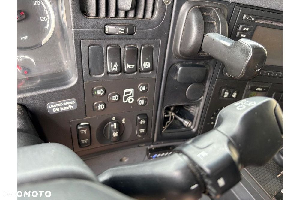 Scania P410 6x2*4 + Kaoussis CRV2000 20 m3 + CRANE ECO 806 - 17