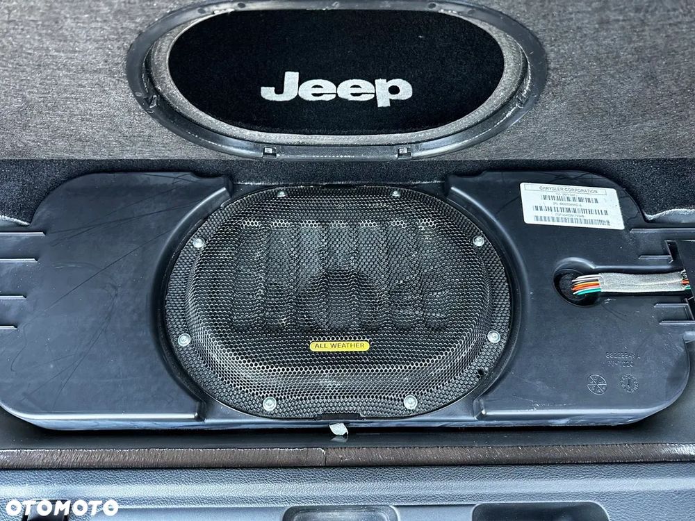 Jeep Wrangler 3.6 Unlim Sahara - 33