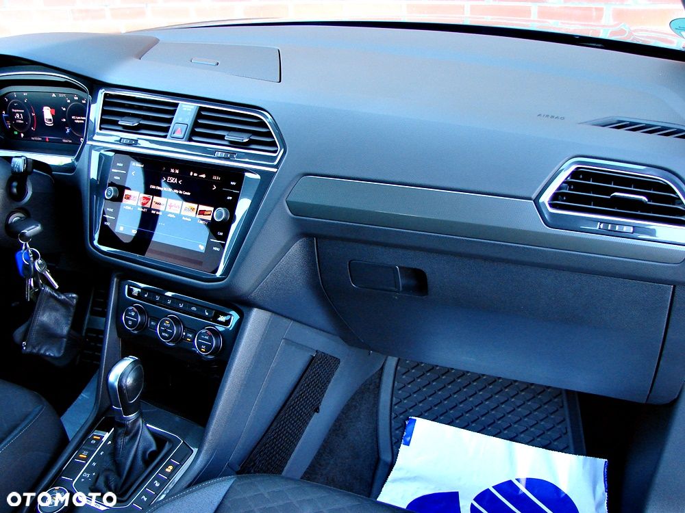 Volkswagen Tiguan 2.0 TDI SCR 4Motion DSG IQ.DRIVE - 22