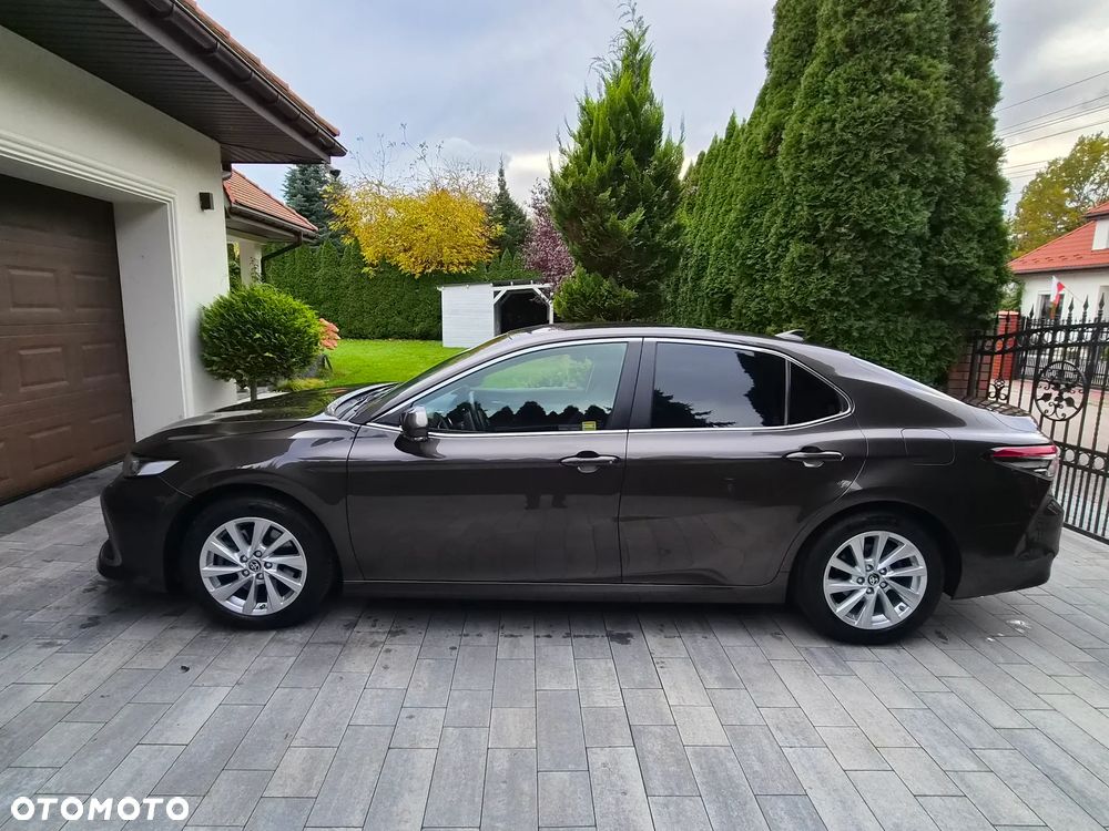 Toyota Camry - 13