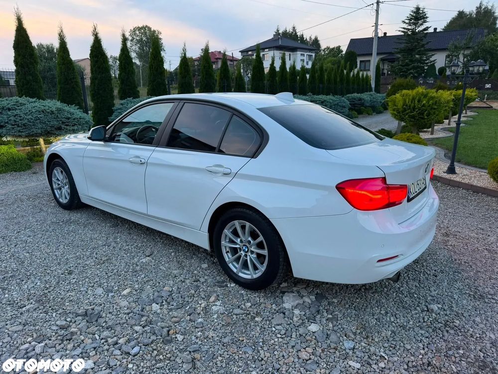 BMW Seria 3 318i Advantage - 8
