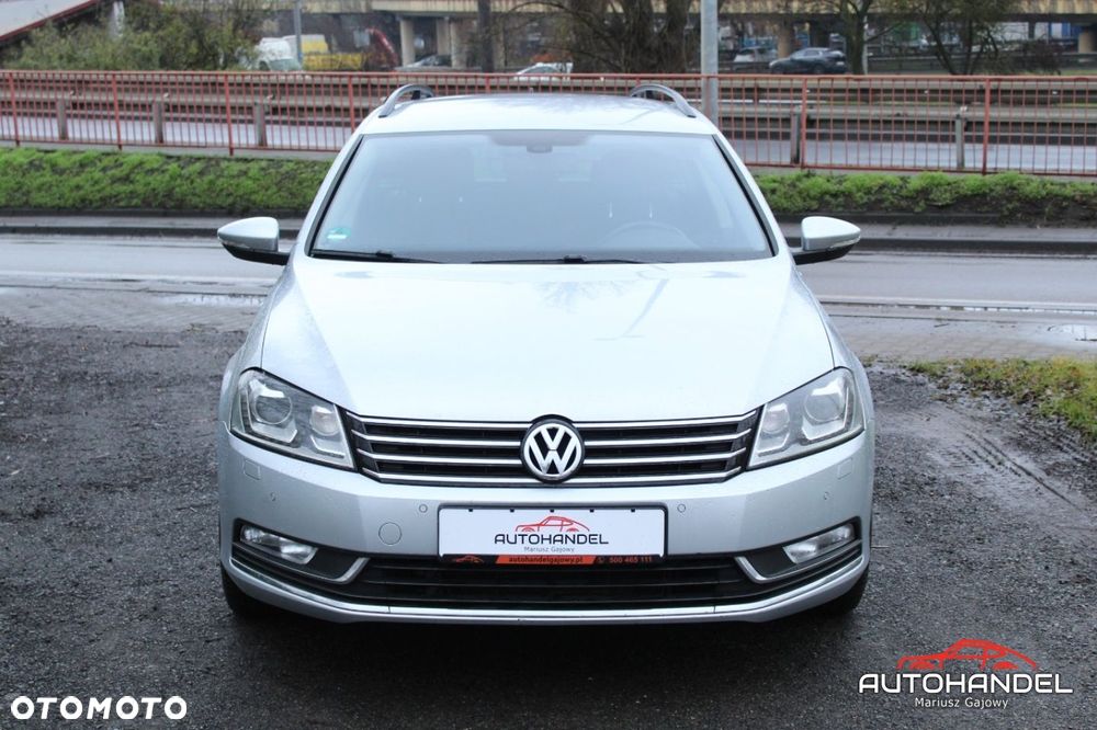 Volkswagen Passat - 2