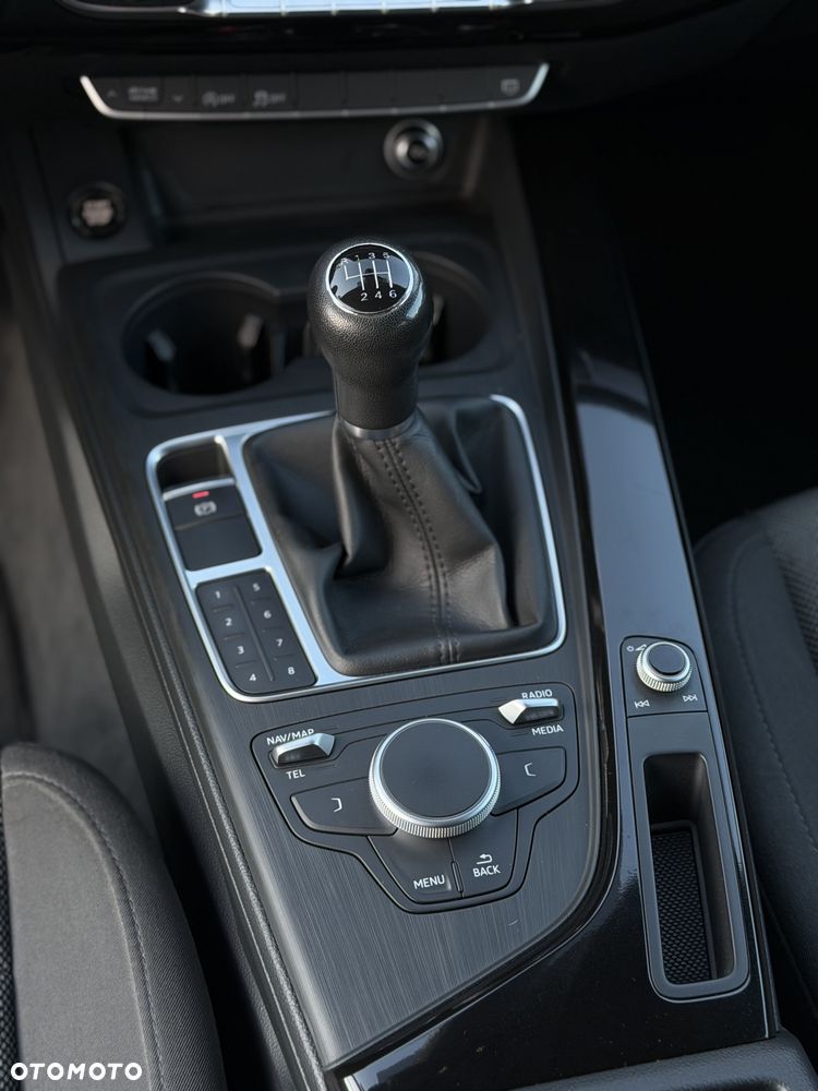 Audi A4 Avant 2.0 TDI - 24