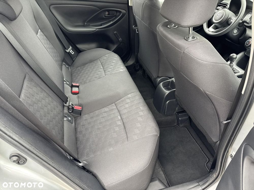 Toyota Yaris 1.5 Active - 13
