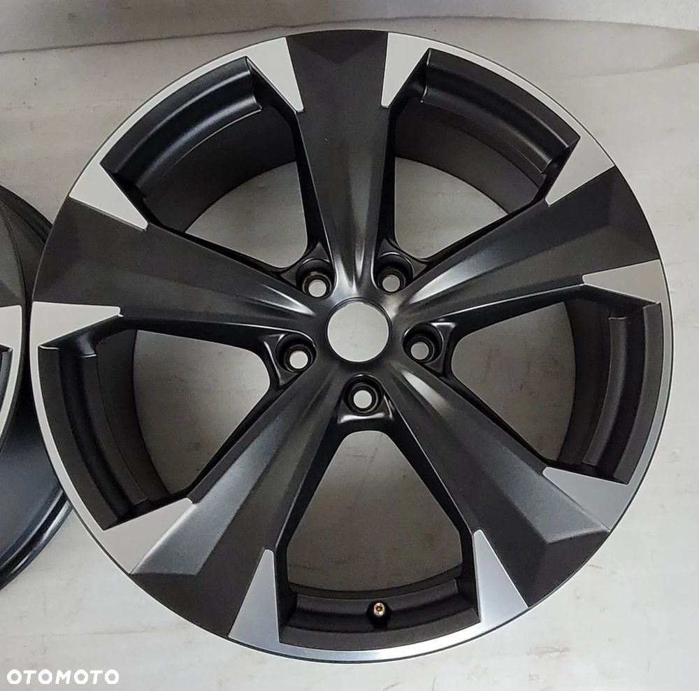FELGI 8X19 ET45 5X112 SEAT CUPRA ATECA 575601025T - 8